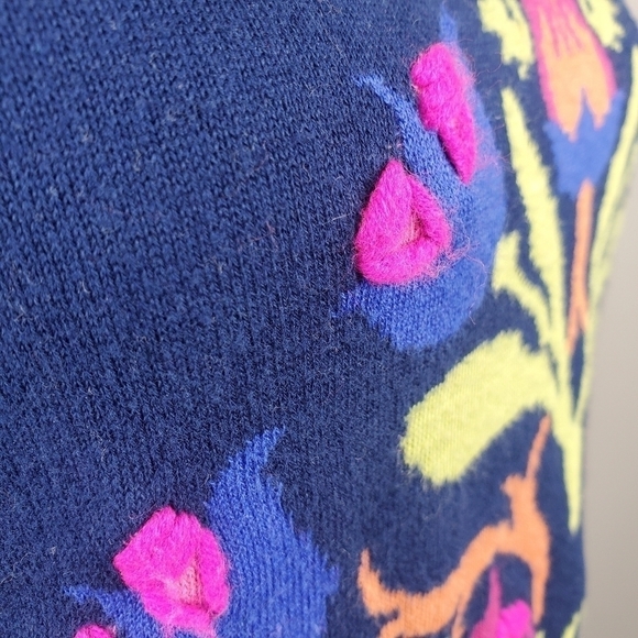 Anthropologie HWR Blue Cropped Sweater Embroidered - Picture 7 of 12